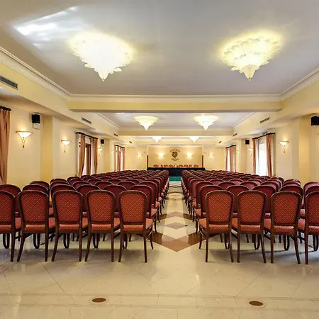 Grand Politi Hotel